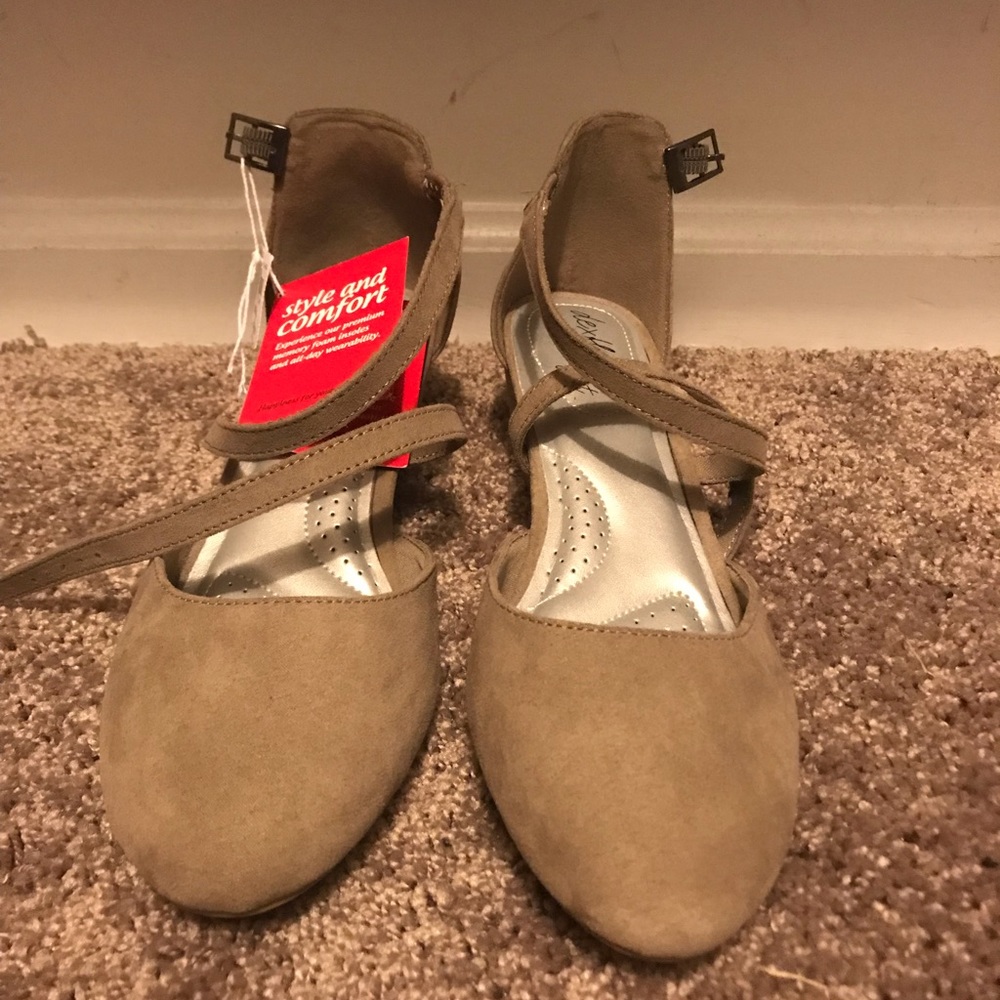 Dexflex comfort Angie cross strap wedge